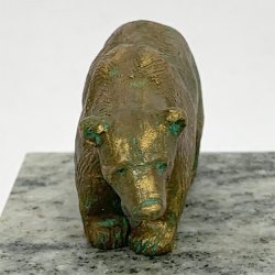 Bjrn stende p fire poter