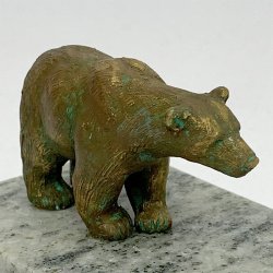 Bjrn stende p fire poter