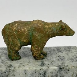 Bjrn stende p fire poter