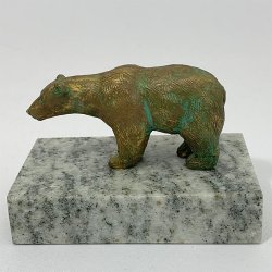 Bjrn stende p fire poter