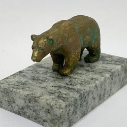 Bjrn stende p fire poter