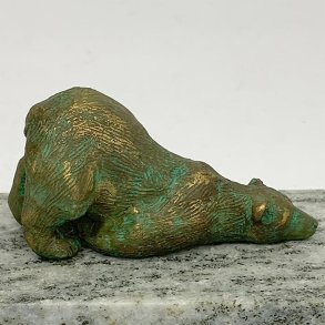 Isbjrn, liggende p maven.